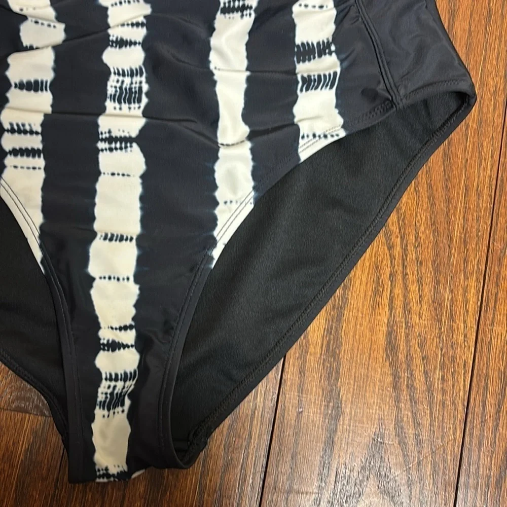 Heat Ladies Swimsuit Swim Suit Black With Off White Stripes Size XL